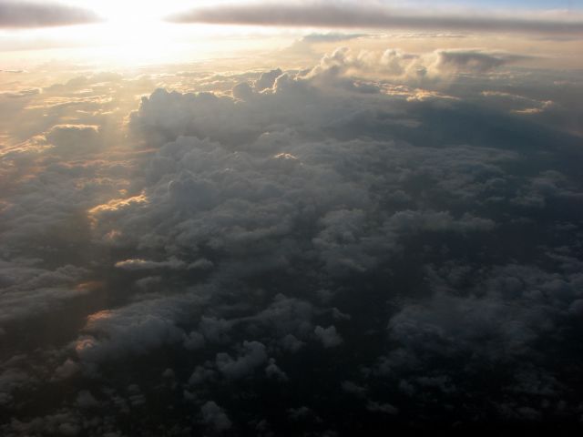 McDonnell Douglas MD-88 — - beautiful clouds at FL300