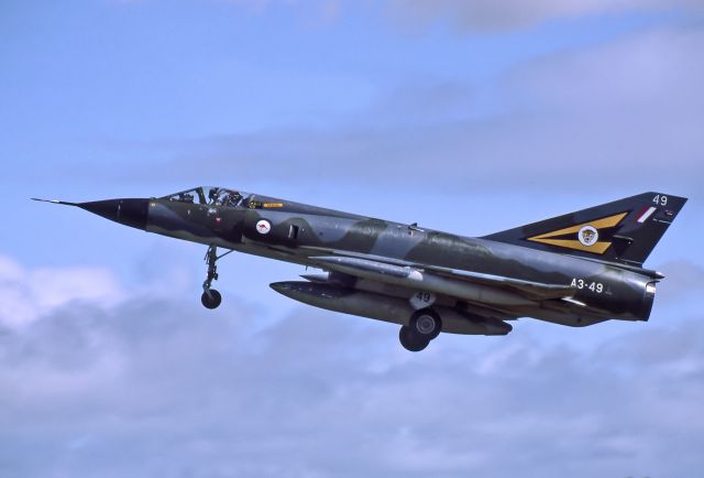 A349 — - AUSTRALIA - AIR FORCE - DASSAULT (GAF) MIRAGE IIIOA - REG : A3-49 (CN 49) - EDINBURGH RAAF BASE ADELAIDE SA. AUSTRALIA - YPED (18/9/1984)