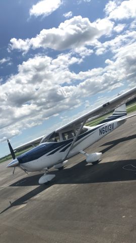 Cessna Skylane (N6013V) - N6013V on ramp @ KOCF