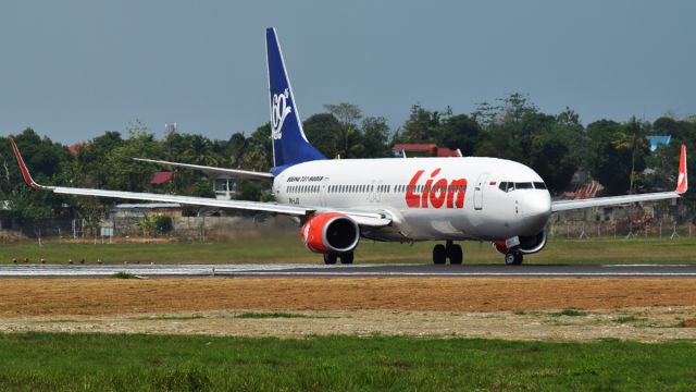 Boeing 737-900 (PK-LJO)