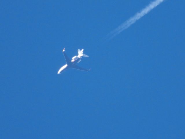 Dassault Falcon 900 (N28DC)