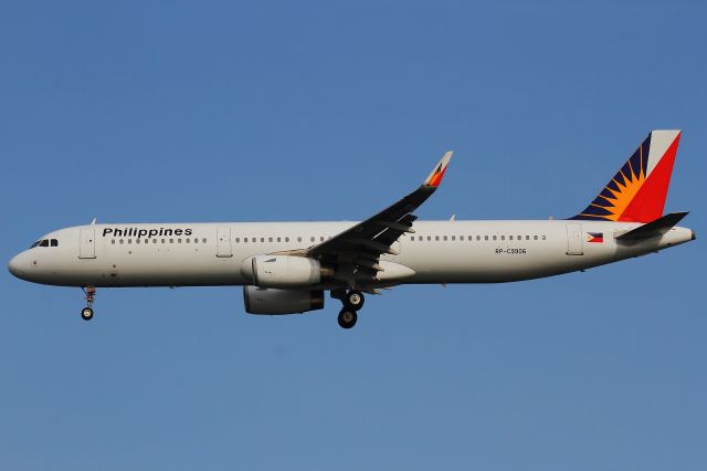 Airbus A321 (RP-C9906)