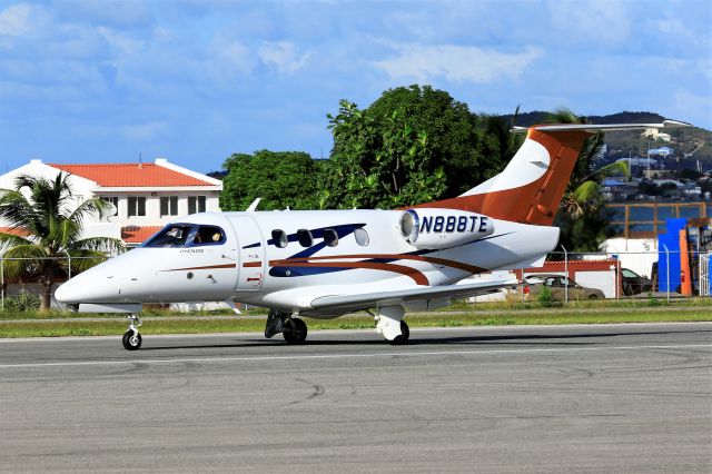 Embraer Phenom 100 (N888TE)