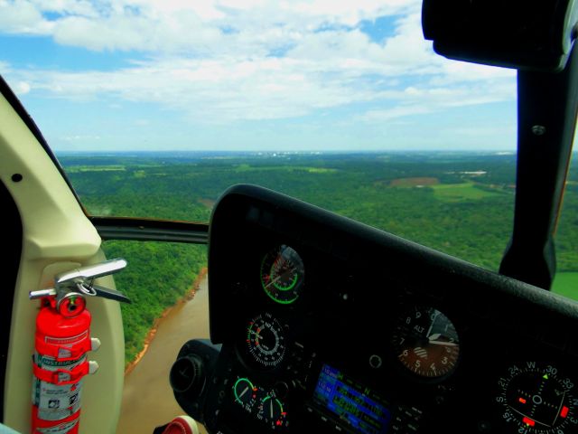 MD HELICOPTERS MD-600N (PR-HLS) - MD-600 HELICOPTER FLYING IN FOZ DO IGUAÇÚ-PR, BRAZIL