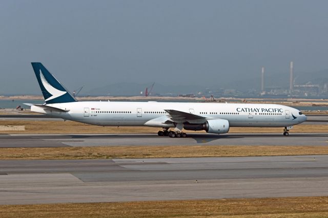 BOEING 777-300 (B-HNF)