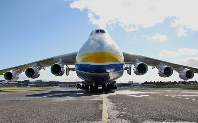 Antonov An-225 Mriya (UR-82060) - shannon 12/4/15