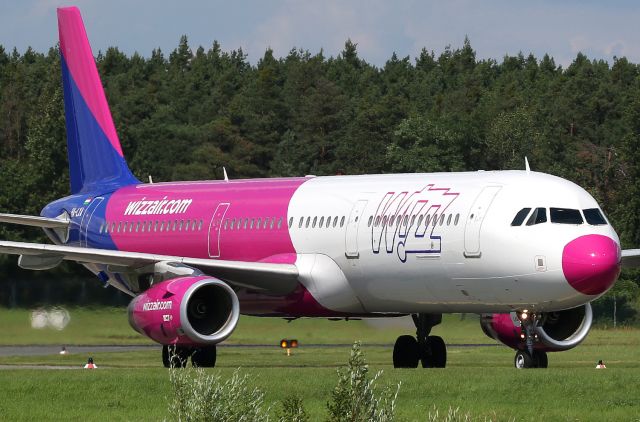 Airbus A321 (HA-LXA)