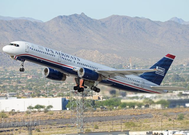 Boeing 757-200 (N901AW)