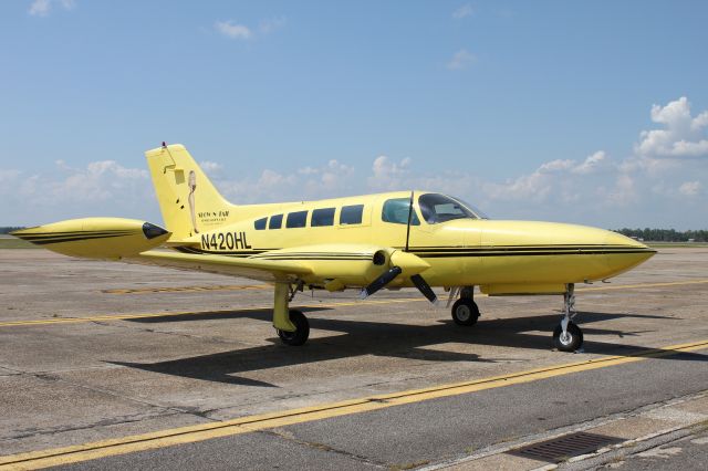 Cessna 402 (N420HL) - Good Looking Cessna with a nice tail!