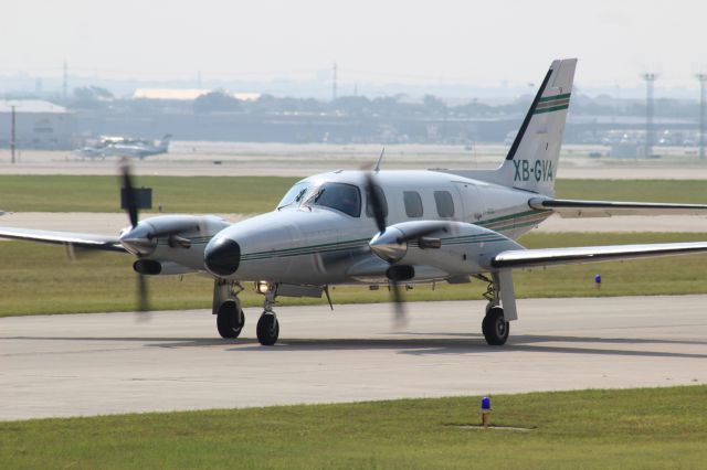 Piper Cheyenne 2 (XB-GVA)