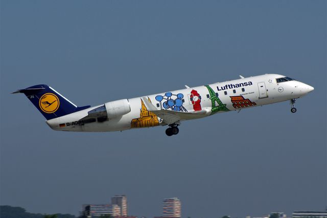 Canadair Regional Jet CRJ-200 (D-ACJH) - Canadair Regional Jet CRJ200LR  Lufthansa Regional by CityLine  EDDS Stuttgart Echterdingen Germany  7.August 2009