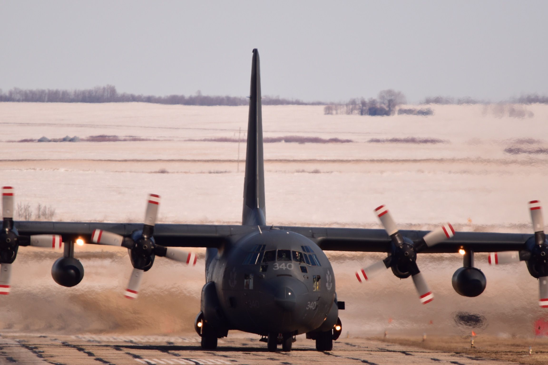 Lockheed C-130 Hercules —