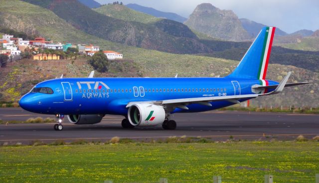 Airbus A320neo (EI-IND)