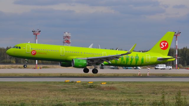 Airbus A321 (VP-BPO)