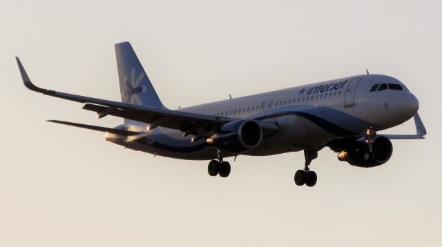 Airbus A319 (XA-JMA)