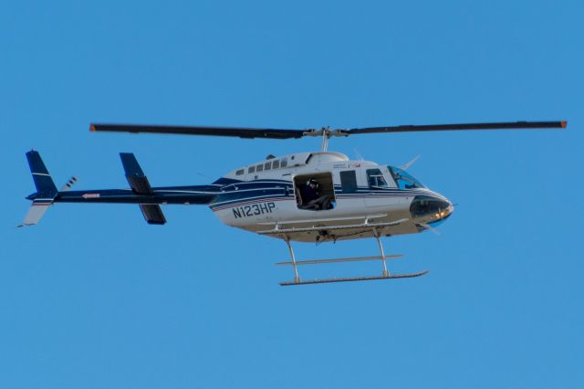Bell JetRanger (N123HP)