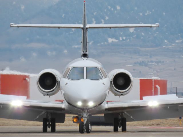 Hawker 800 (N667WJ)