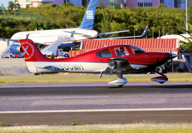 Cirrus SR-20 (N500MH)