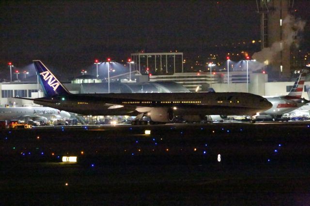 BOEING 777-300ER —