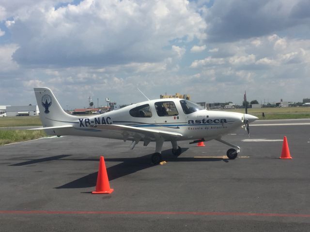 Cirrus SR-20 (XB-NAC)