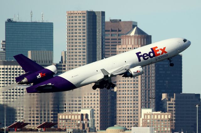 Boeing MD-11 (N594FE)