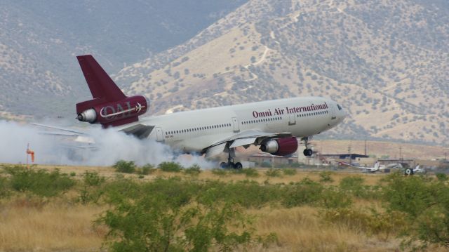 McDonnell Douglas DC-10 (N621AX)