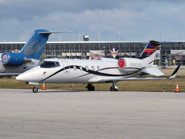 Cessna Skyhawk (N42JP)