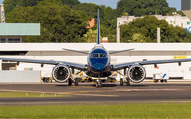 EMBRAER ERJ-190-400 (PR-PJN)