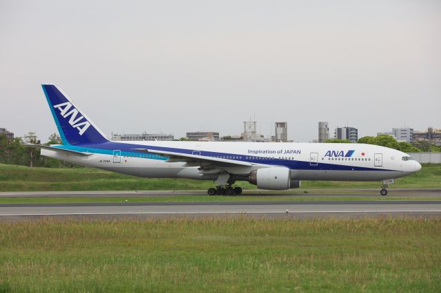 Boeing 777-200 (JA706A)