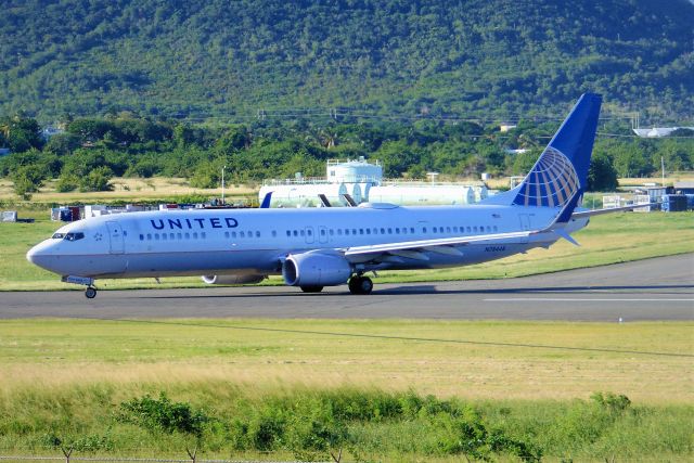 Boeing 737-900 (N78448)