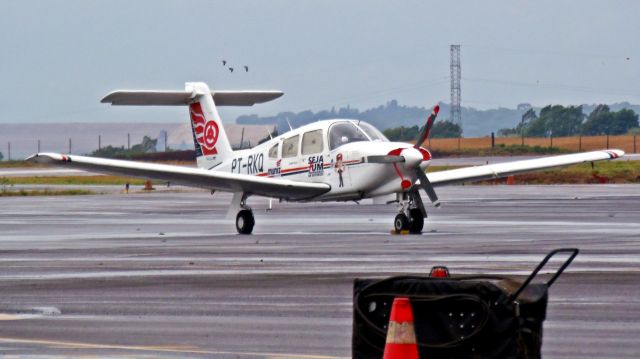 Piper Arrow 4 (PT-RKQ)