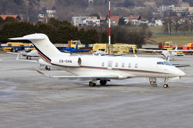 Bombardier Challenger 300 (CS-CHA)