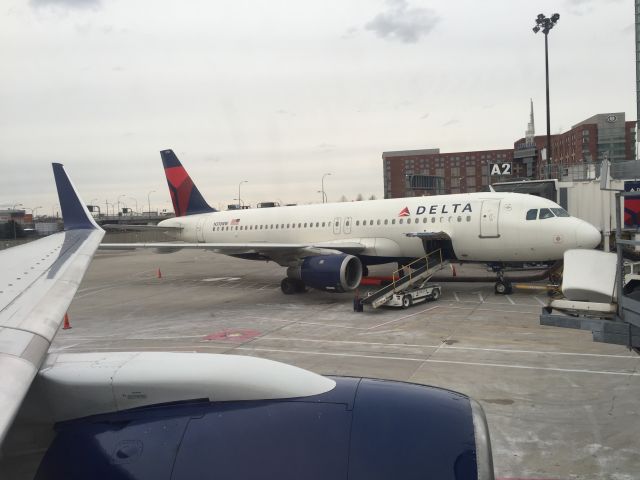 Airbus A320 (N310NW) - A320 parked at A1 in Boston