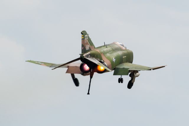 McDonnell Douglas F-4 Phantom 2 — - I had just landed and this flew over and landed after me, quite a wonderful sight!