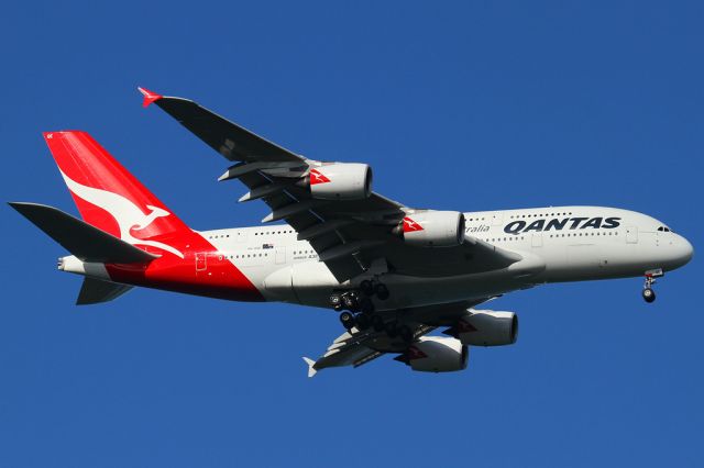 Airbus A380-800 (VH-OQE)