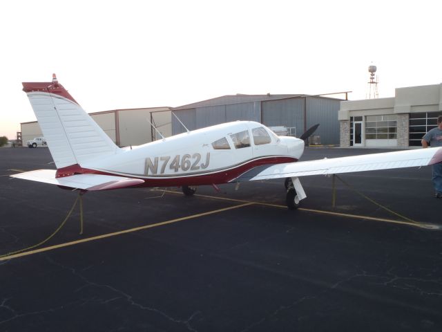 Piper Cherokee (N7462J)