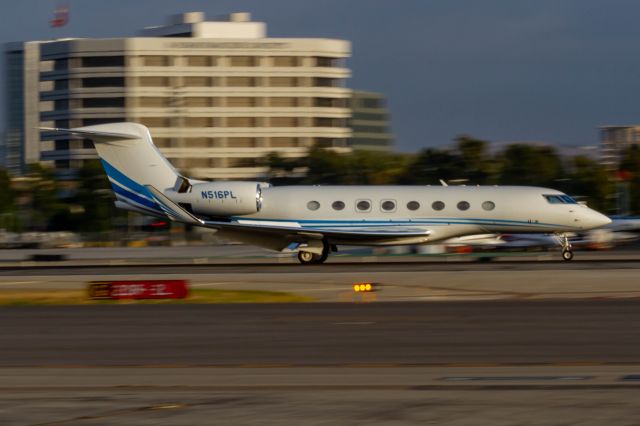 Gulfstream Aerospace Gulfstream G650 (N516PL)