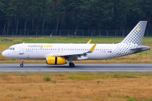 Airbus A320 (EC-MQE)