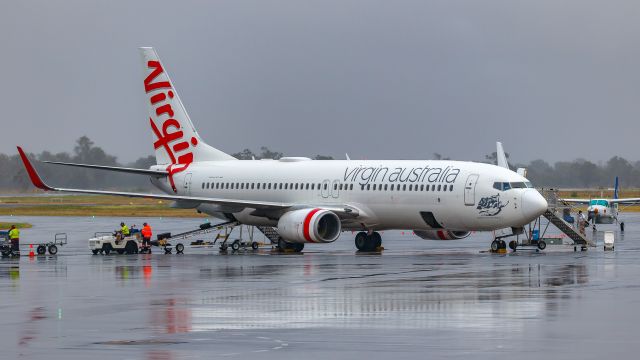 Boeing 737-800 (VH-YIL)