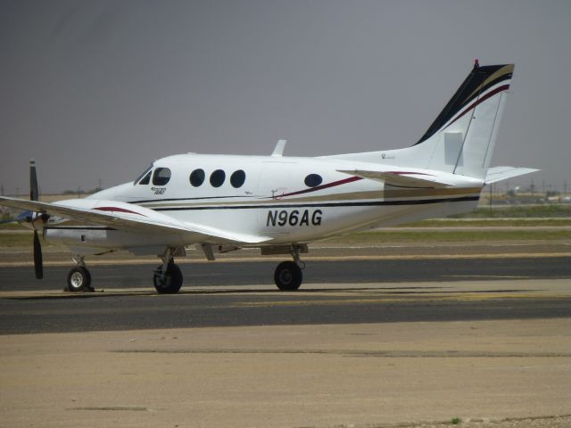 Beechcraft King Air 90 (N96AG)