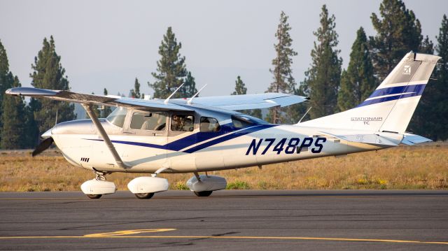 Cessna 206 Stationair (N748PS)