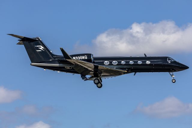 Gulfstream Aerospace Gulfstream IV (N330RW) - NBAA / BACE 2022