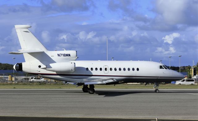 Dassault Falcon 900 (N718MM)