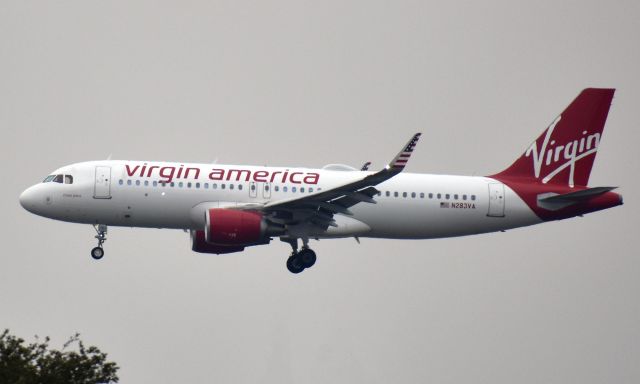 Airbus A320 (N283VA)