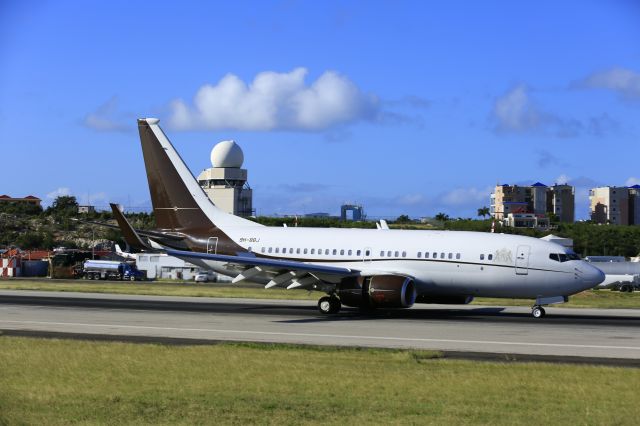 Boeing 737-700 (9H-BBJ)