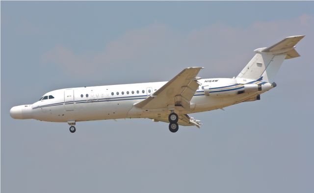 British Aerospace BAC-111 One-Eleven (N164W) - Final for runway 33L owned by Northrop Grumman this BAC One-Eleven is used as avionics test platform. Ex Dan-Air London G-AXCP built in 1966