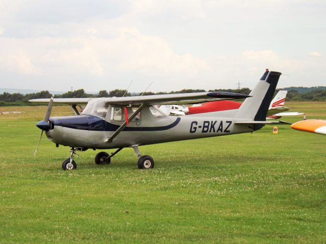 Cessna 152 (G-BKAZ)