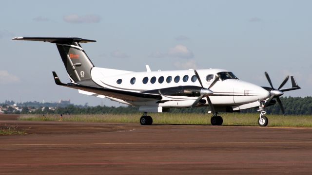 Beechcraft Super King Air 300 (PR-PRX)