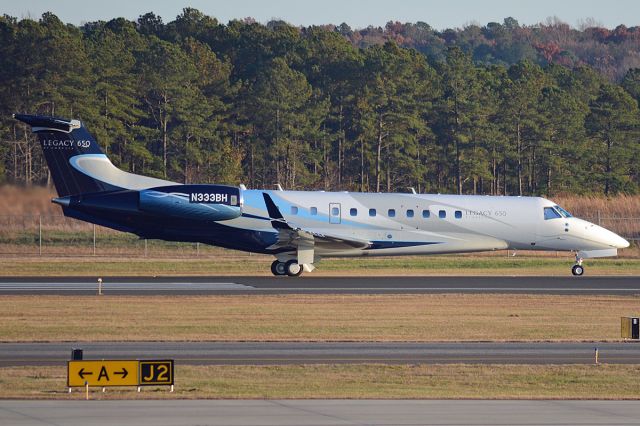 Embraer ERJ-135 (N333BH)