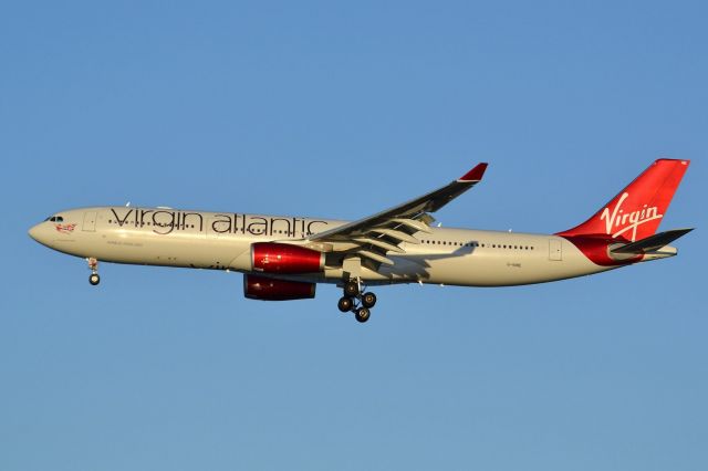 Airbus A330-300 (G-VINE)